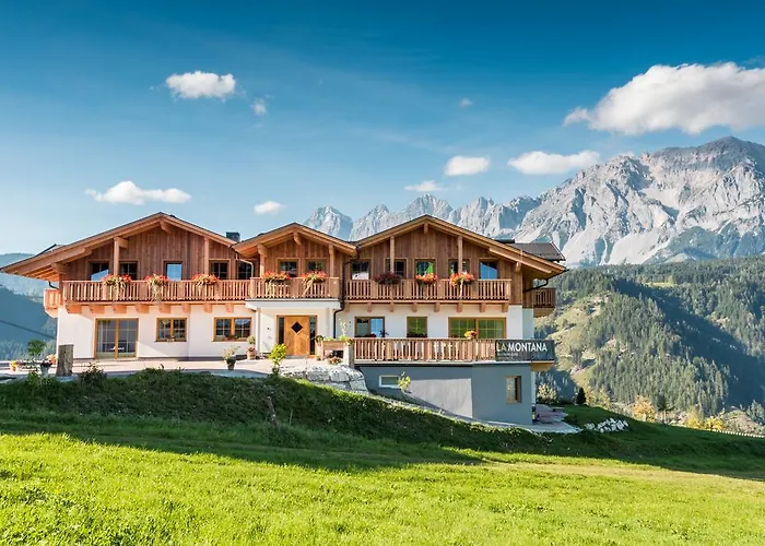 La Montana Ski & Hiking Lodge